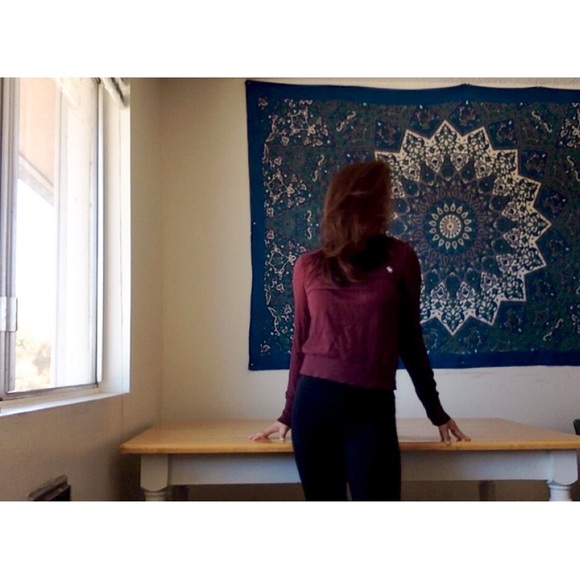 Abercrombie Sweatshirt - Picture 2 of 2